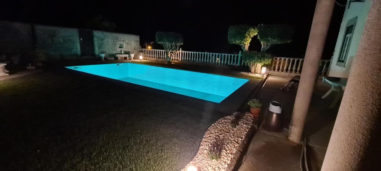 Отель Casa Do Adro Виана-ду-Каштелу Экстерьер фото