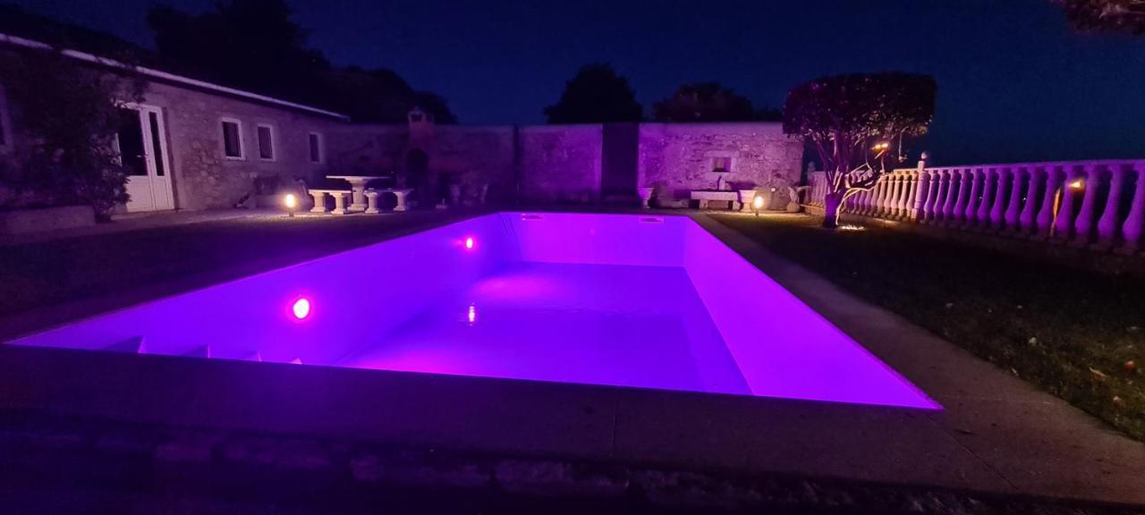 Отель Casa Do Adro Виана-ду-Каштелу Экстерьер фото